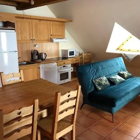 Joli Avec Terrasse Vue Sur Les Montagnes アパート