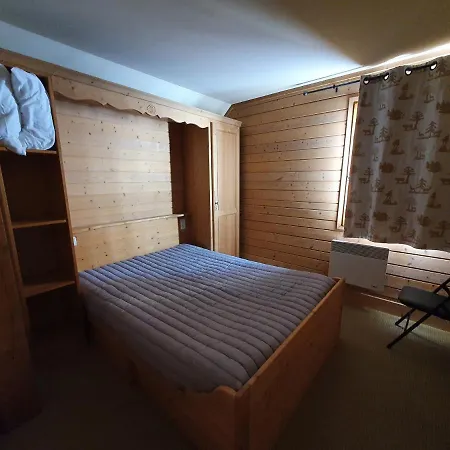 Joli Avec Terrasse Vue Sur Les Montagnes *